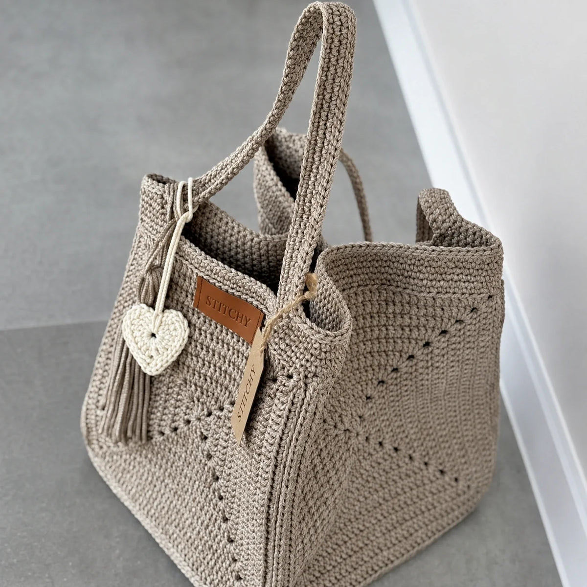 Granny Five Tote Crochet Pattern PDF – Spacious Granny Square Bag