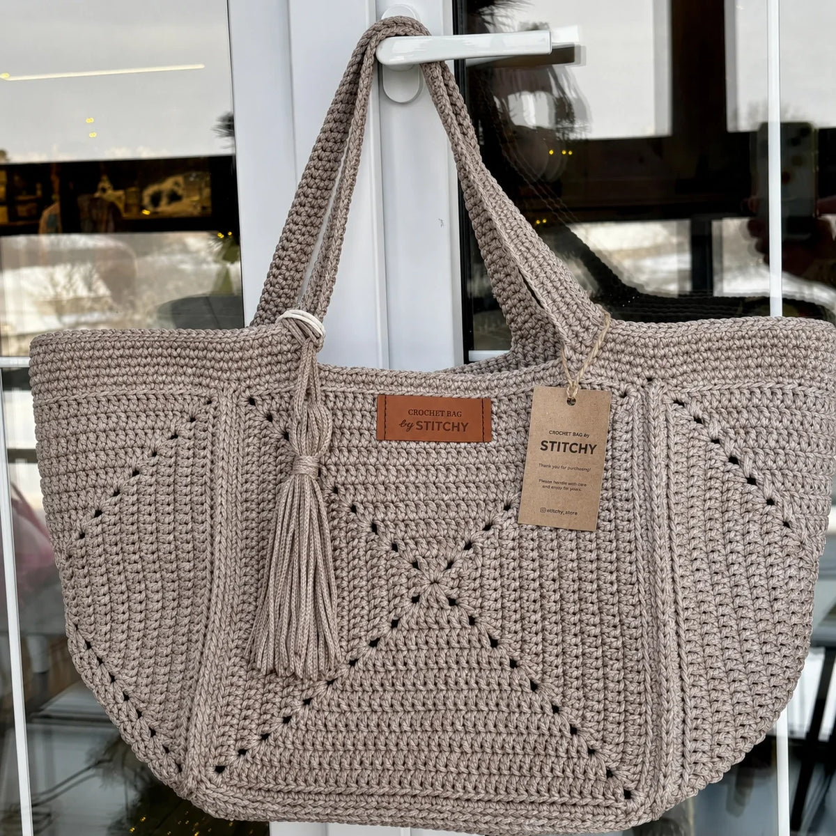Granny Five Tote Crochet Pattern PDF – Spacious Granny Square Bag