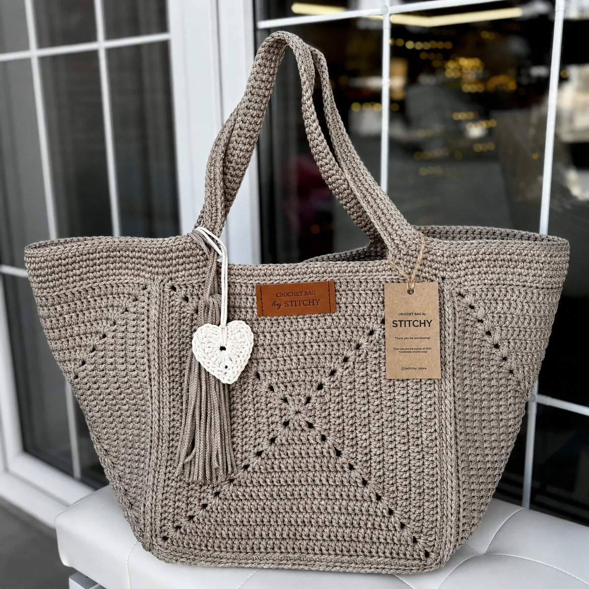 Granny Five Tote Crochet Pattern PDF – Spacious Granny Square Bag