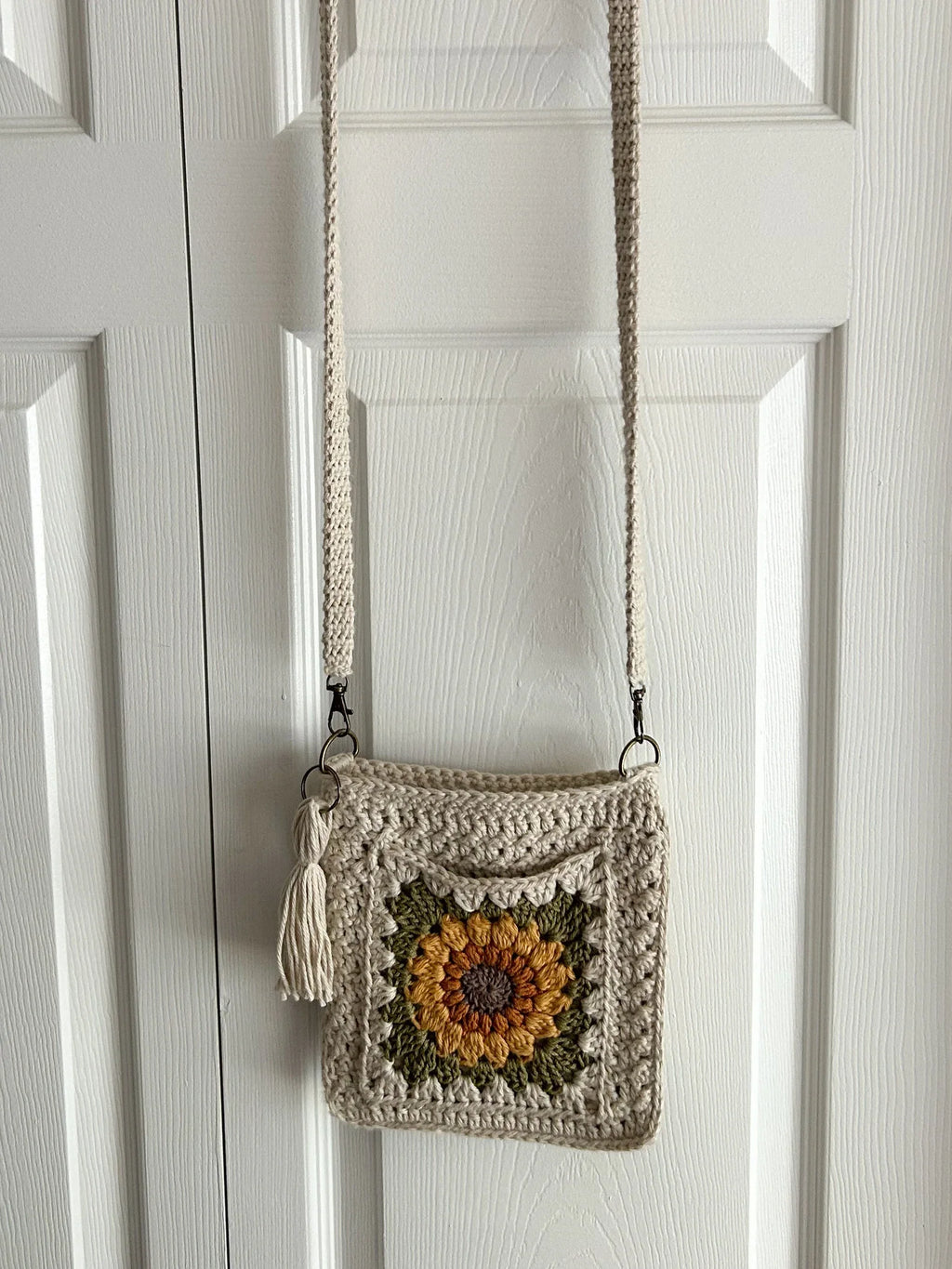 Sunflower Granny Square Bag – Digital PDF Crochet Pattern for a Crossbody Bag